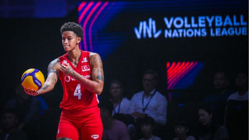 Vargas, com 33 pontos na final, é eleita a melhor jogadora da Liga das Nações