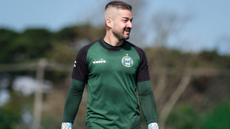 Coritiba anuncia a saída do goleiro Gabriel Leite: “Honrou nossas cores”