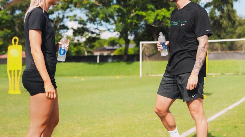 WAG da Argentina é inglesa e declarou torcida por seleção do namorado; entenda