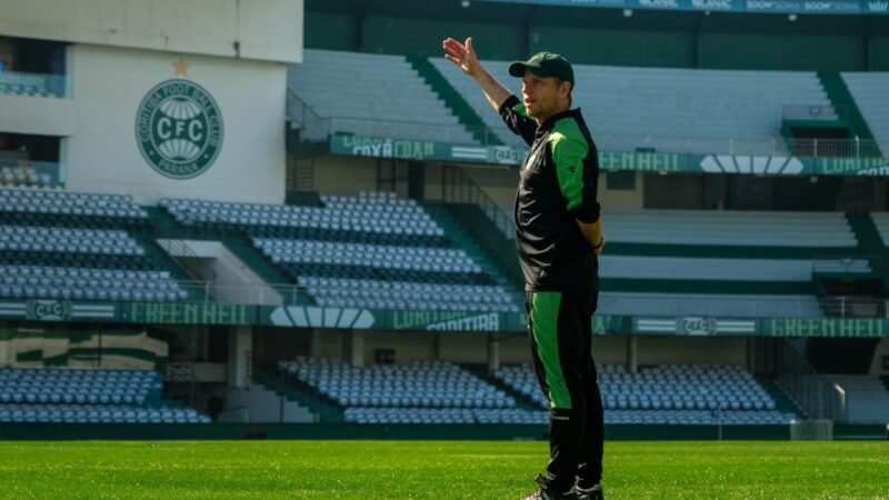 Coritiba tem mudança no ataque e retornos contra o Palmeiras; veja a provável escalação
