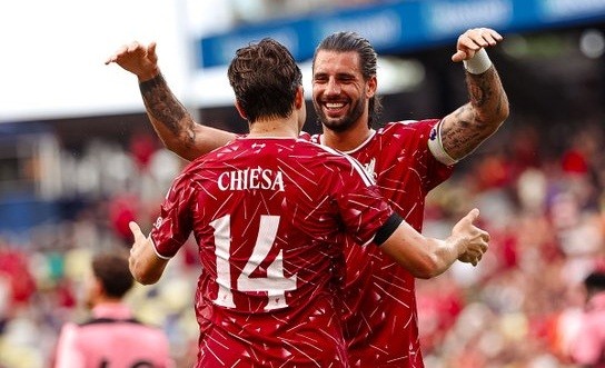 Liverpool vence Sunderland no primeiro amistoso sob o comando de Iraola