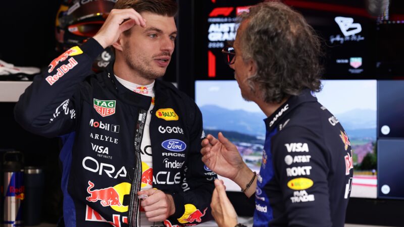 Red Bull investiga causa de falha na asa traseira após crítica de Verstappen