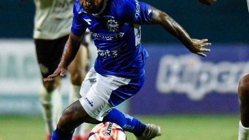 Linense contrata o atacante Michael Paulista, ex-São José-SP