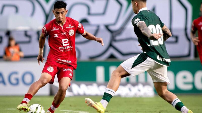 Nome de craque: Marília anuncia a contratação do meia Roberto Baggio