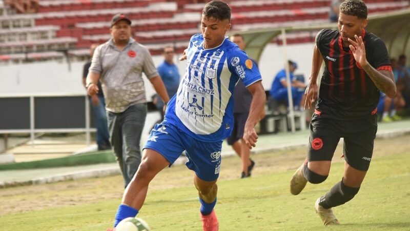 River-PI anuncia lateral ex-Ypiranga-PE e confirma acerto com atacante Romarinho