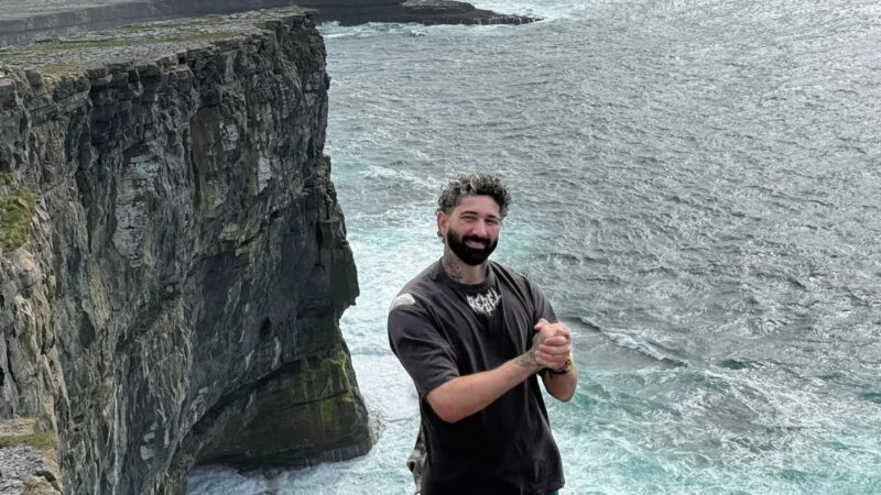 Ex-jogador brasileiro morre na Irlanda e família faz campanha para repatriar corpo