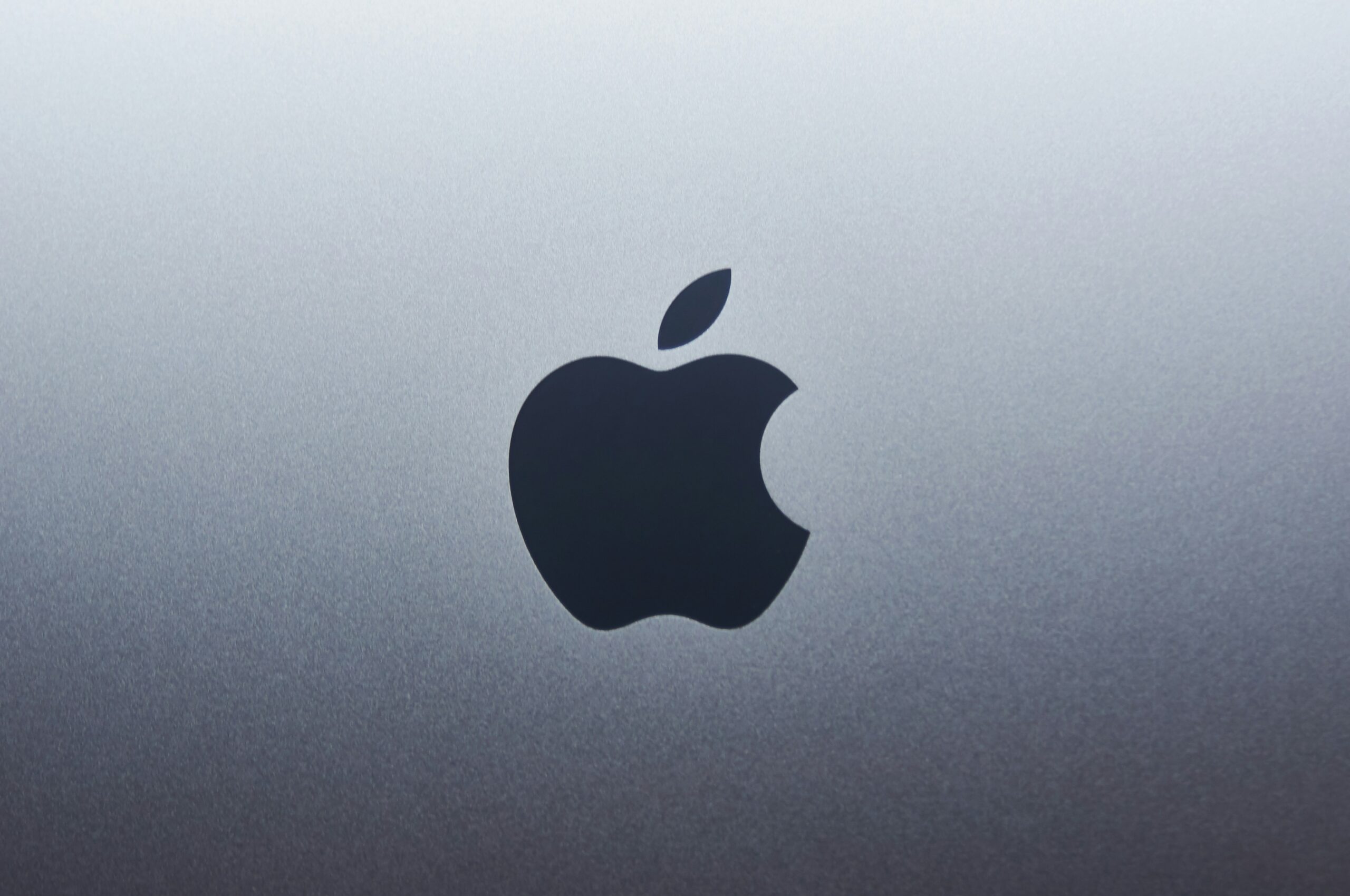 Apple perde recurso contra lei da União Europeia que limita poder das big techs