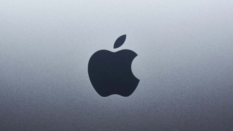 Apple fecha acordo de R$ 155 bilhões para fabricar chips nos EUA