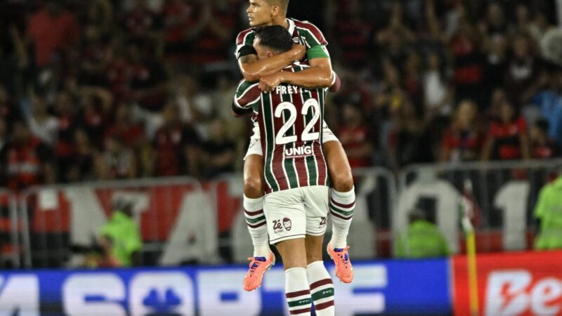 Thiago Silva e Freytes devem reeditar zaga no Fluminense; dupla é a menos vazada desde o ano passado