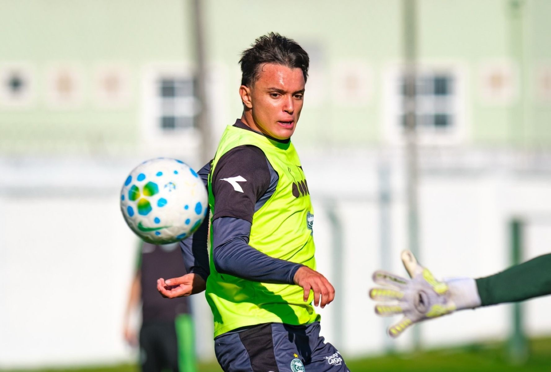 Piá do Couto, Vitor Tissi celebra estreia na Série A pelo Coritiba: “Um dos meus grandes sonhos”
