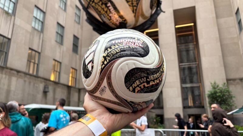 Fifa apresenta bola da final da Copa do Mundo; veja detalhes