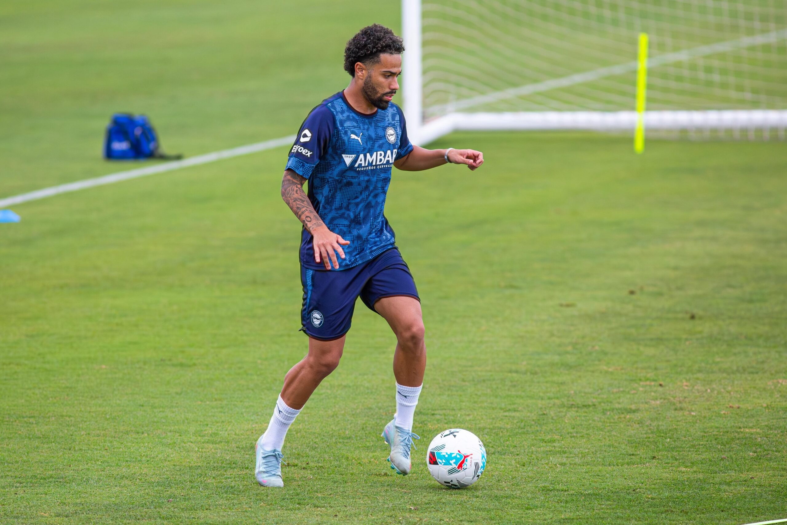 Inter anuncia contratação de Calebe; confira detalhes