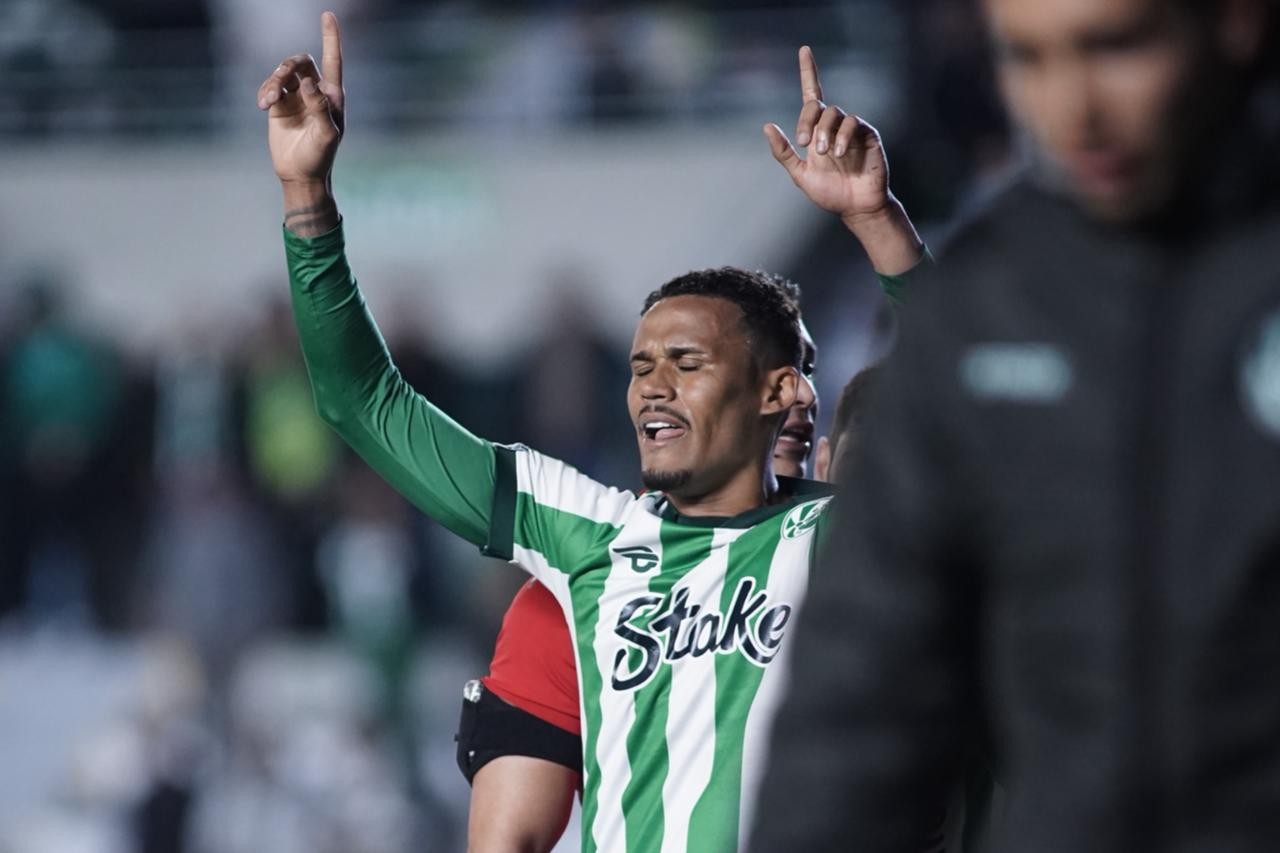 Atlético-GO acerta com Peixoto e Gustavo Maia; presidente promete mais um ‘grande jogador’