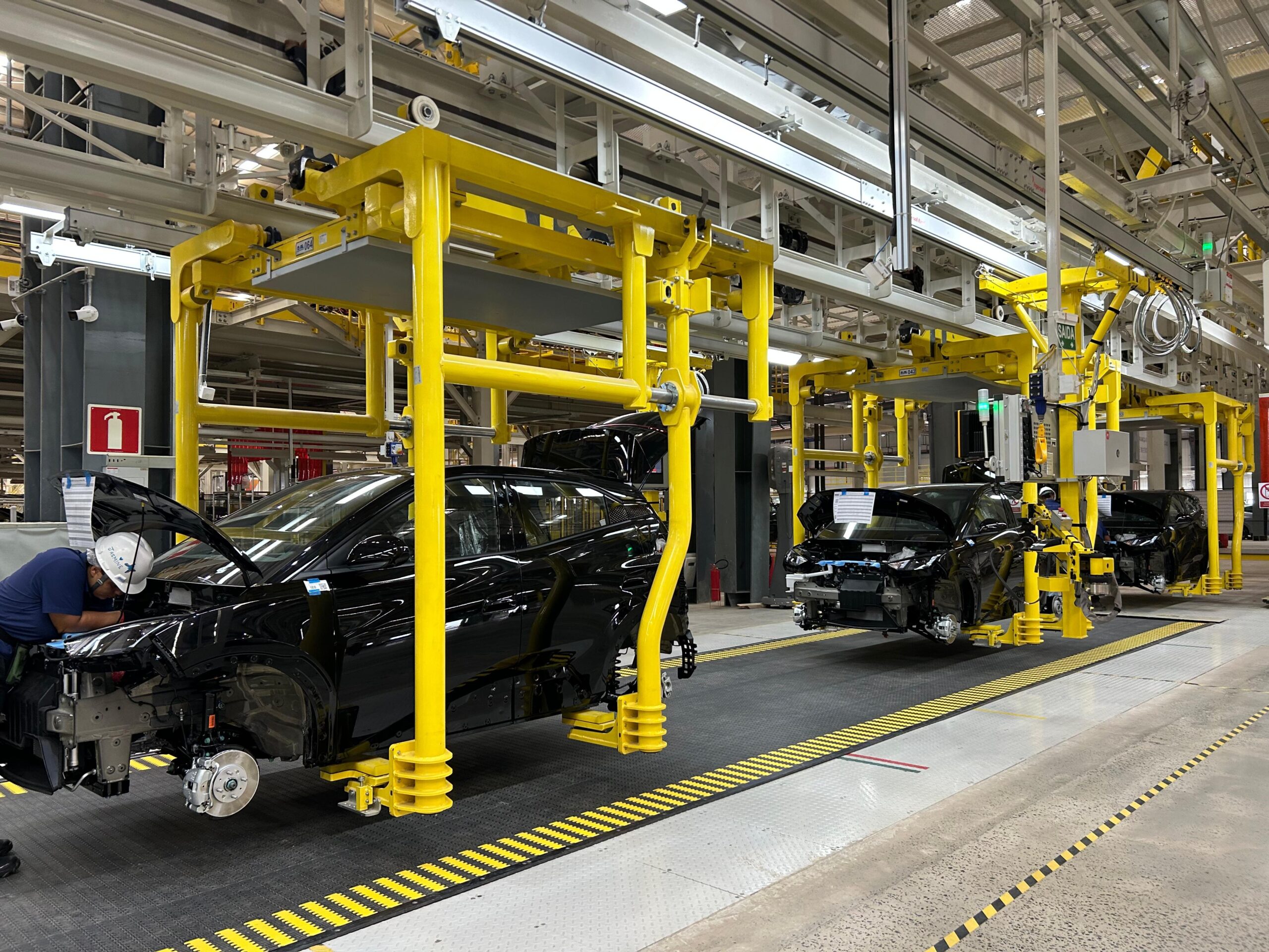 Brasil pode voltar a vender mais de 3 milhões de veículos em 2026 após 12 anos, diz Anfavea