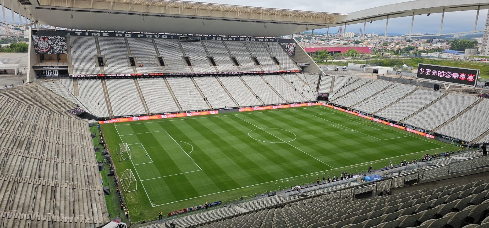 Corinthians inicia retirada das cadeiras do setor Sul da Neo Química Arena