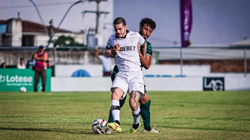 Jean Carlo sofre ruptura do tendão de Aquiles e não joga mais pelo Treze na Série D