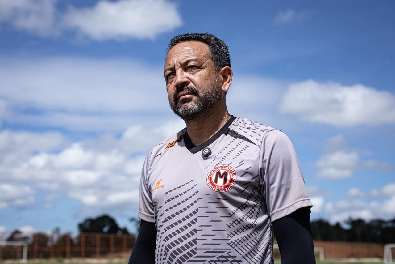 Apesar de vanatgem, Kobayashi mantém foco por vaga nas oitavas: ” “Temos que jogar de igual”