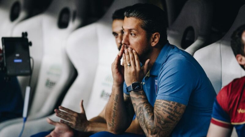 Carpini reconhece falhas do Fortaleza na derrota para o Atlético-GO com um jogador a mais