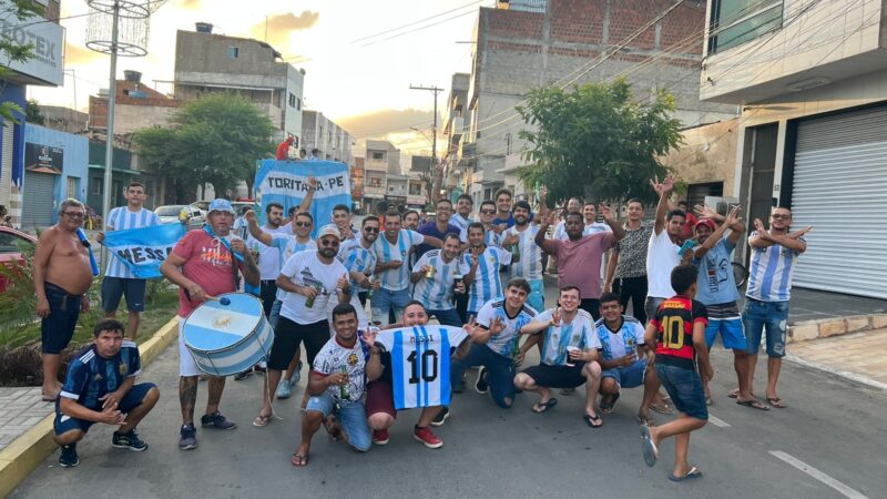 Torcedores da Argentina em PE revelam nervosismo antes de semifinal: “Quase sem dormir”