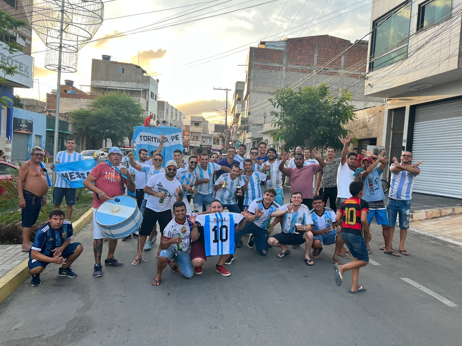 Torcedores da Argentina em PE revelam nervosismo antes de semifinal: “Quase sem dormir”