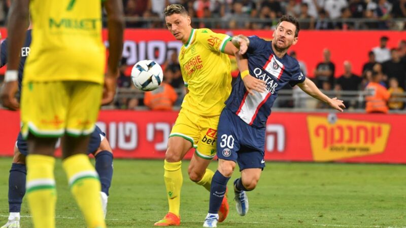 Ex-Palmeiras, zagueiro negocia volta ao Brasil e detalha duelos com Messi, Neymar, Mbappé e CR7
