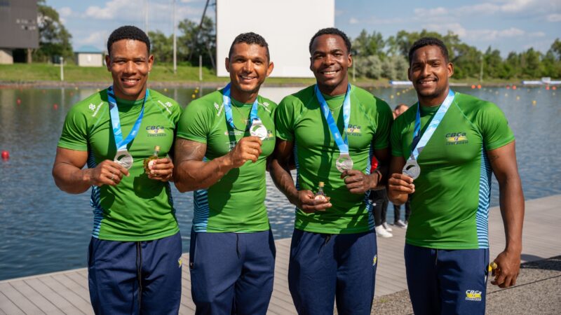 Com Isaquias, Brasil é prata no C4 500m na Copa do Mundo de canoagem
