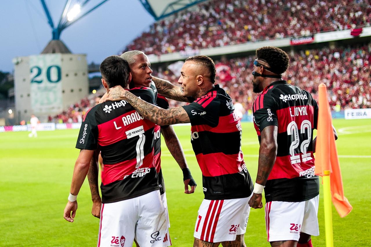 Flamengo se testa contra europeus, avalia nível e amplia retrospecto recente positivo