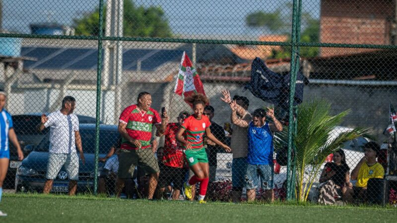 Destaque da Portuguesa, Roberta deixa o Brasil rumo ao futebol europeu