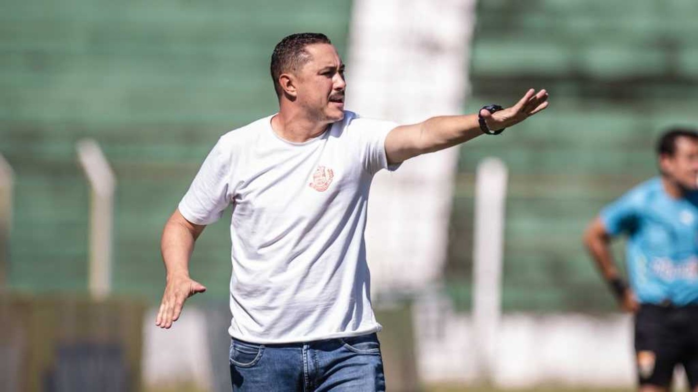 Guilherme Furtado exalta série invicta do José Bonifácio, mas pede “pés no chão”