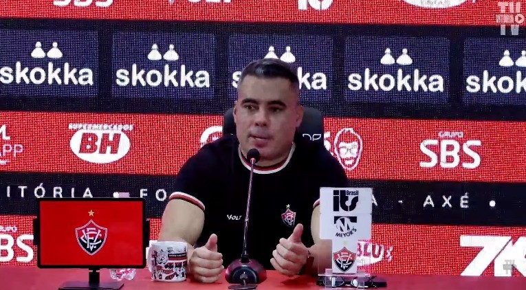 Jair Ventura celebra 50 jogos pelo Vitória em bom resultado sobre o Vasco: “Longevidade é importante”