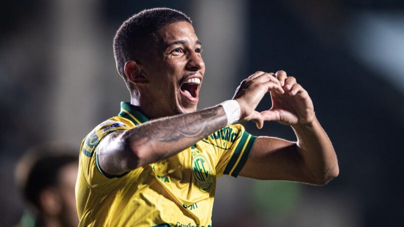 Igor Formiga marca quinto gol no ano e se isola na artilharia do Mirassol