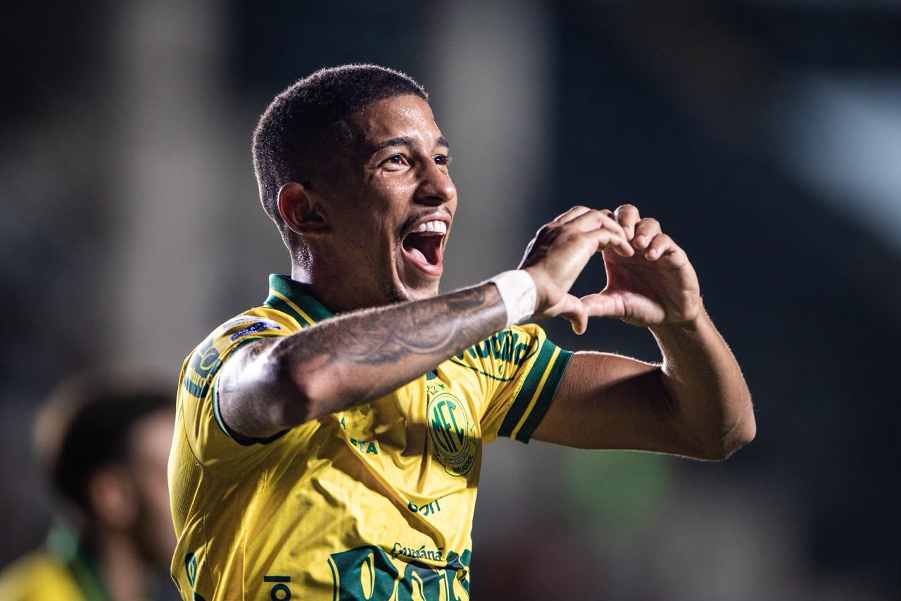 Igor Formiga marca quinto gol no ano e se isola na artilharia do Mirassol