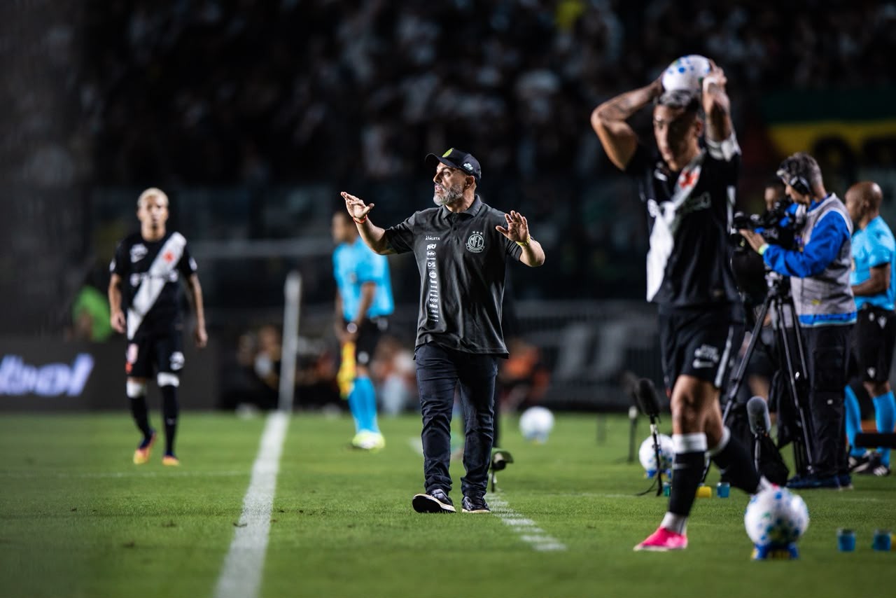 Guanaes valoriza empate do Mirassol com o Vasco: “Um ponto importante”