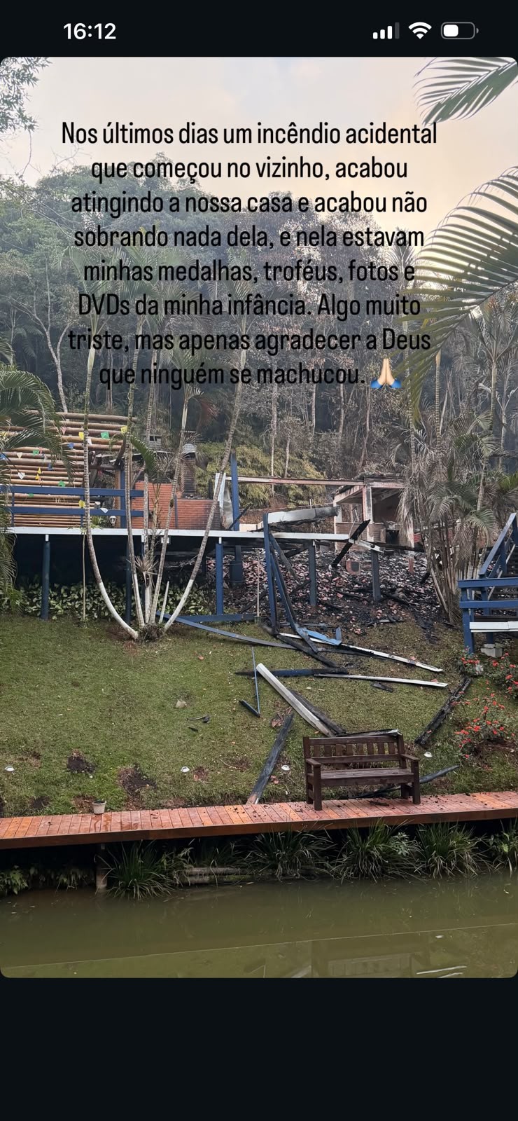 Ex-Corinthians tem casa destruída por incêndio: “Graças a Deus ninguém se machucou”