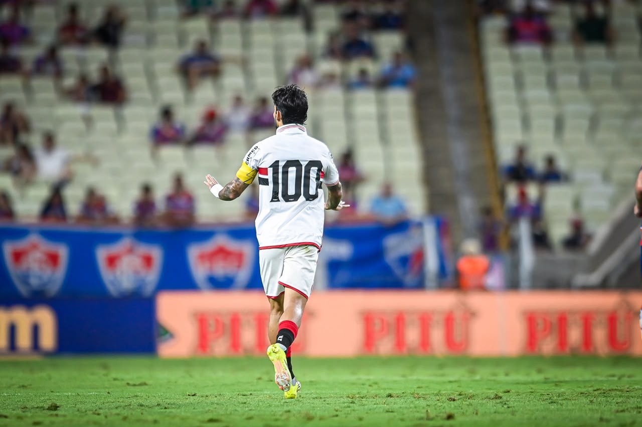 Patrick Brey completa 100 jogos pelo Botafogo-SP