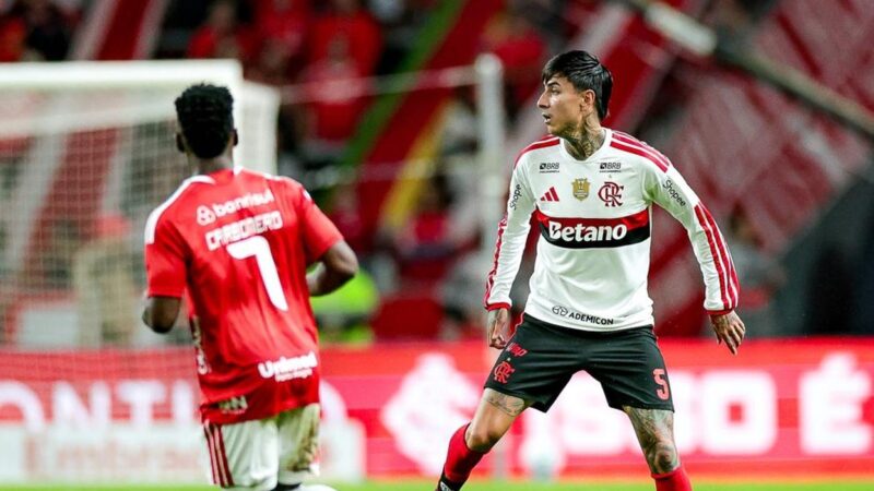 Flamengo tenta segurar Pulgar na janela e oferece renovação, mas impasse continua
