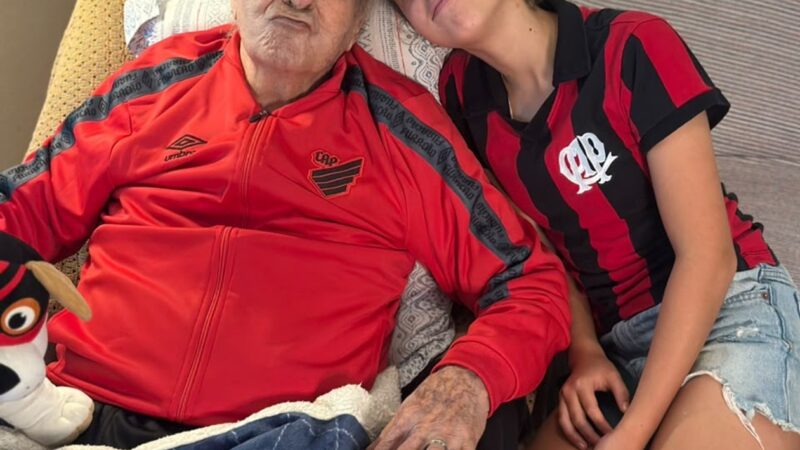 Ídolo centenário: aos 101, Jackson revive história com Athletico e Corinhians e inspira bisneta