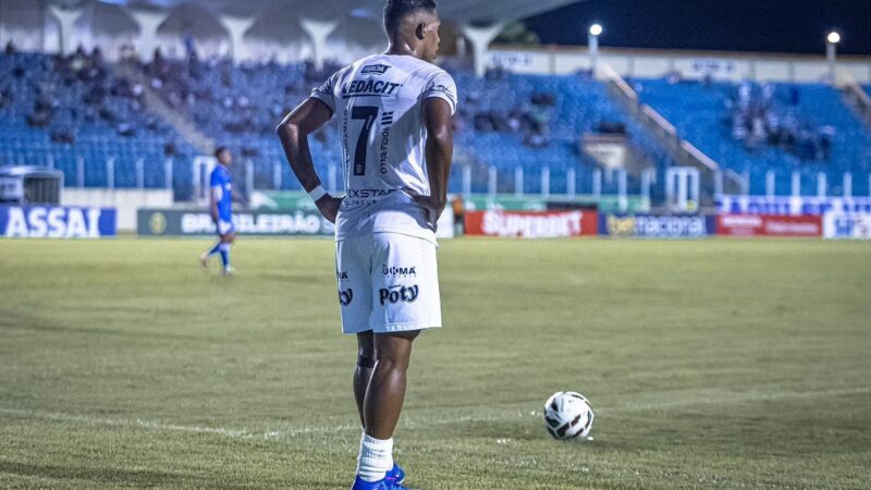 Ex-Cruzeiro alcança recorde de jogos na Inter de Limeira e lembra parceria com Ronaldo