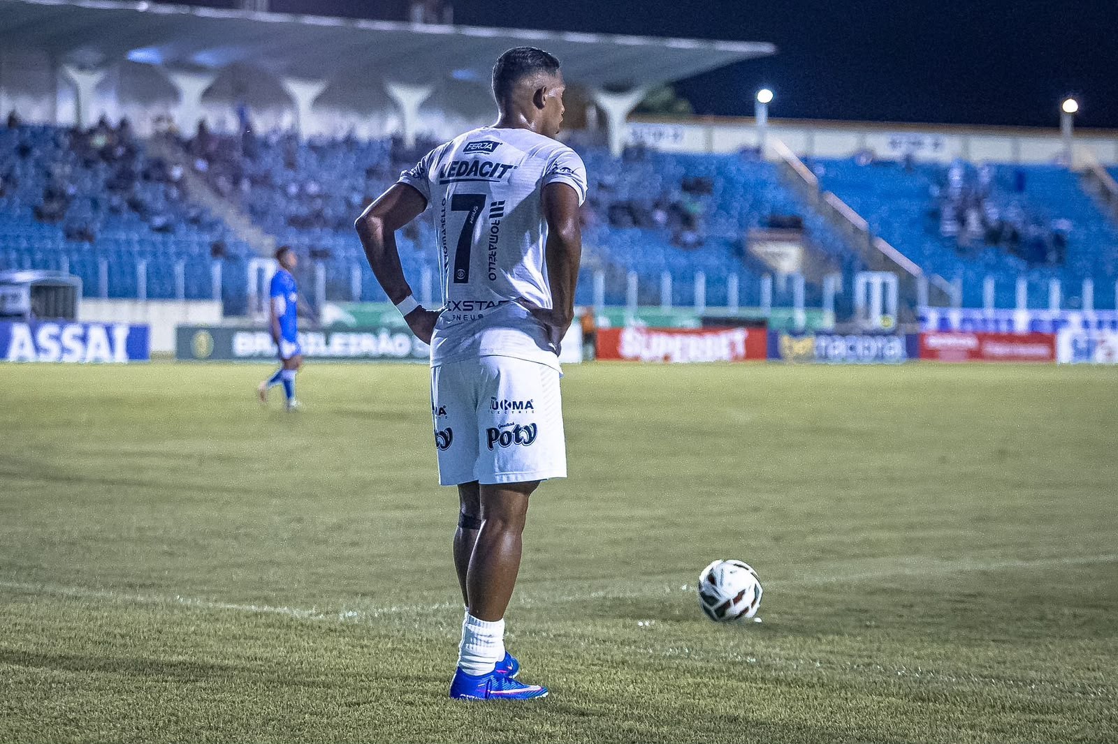 Ex-Cruzeiro alcança recorde de jogos na Inter de Limeira e lembra parceria com Ronaldo