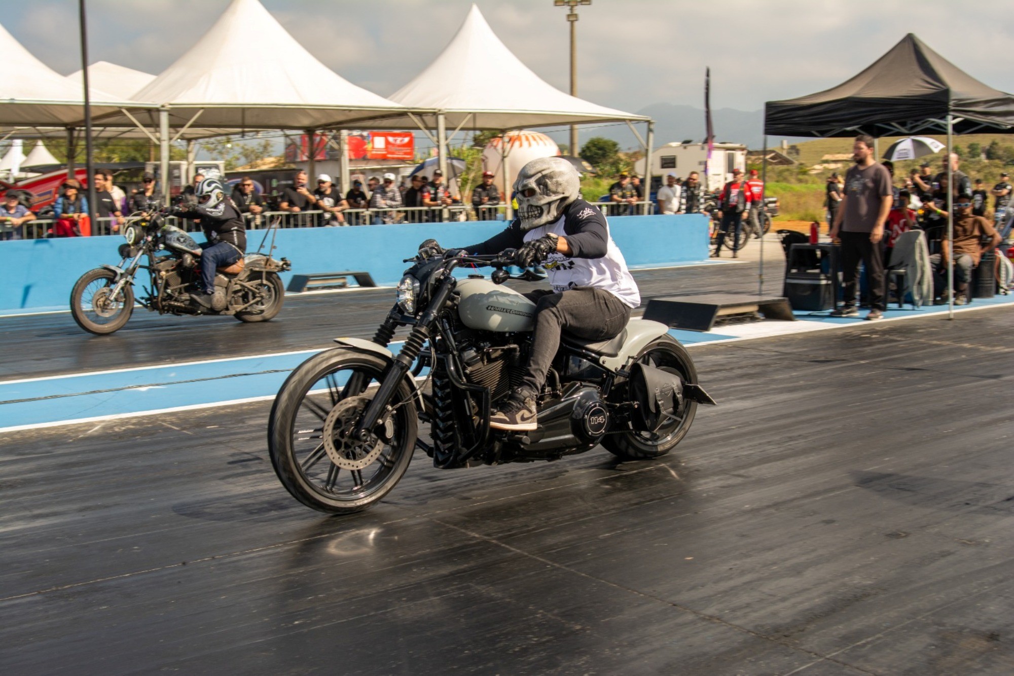 Equipe paranaense é destaque em competição de arrancada de motocicletas