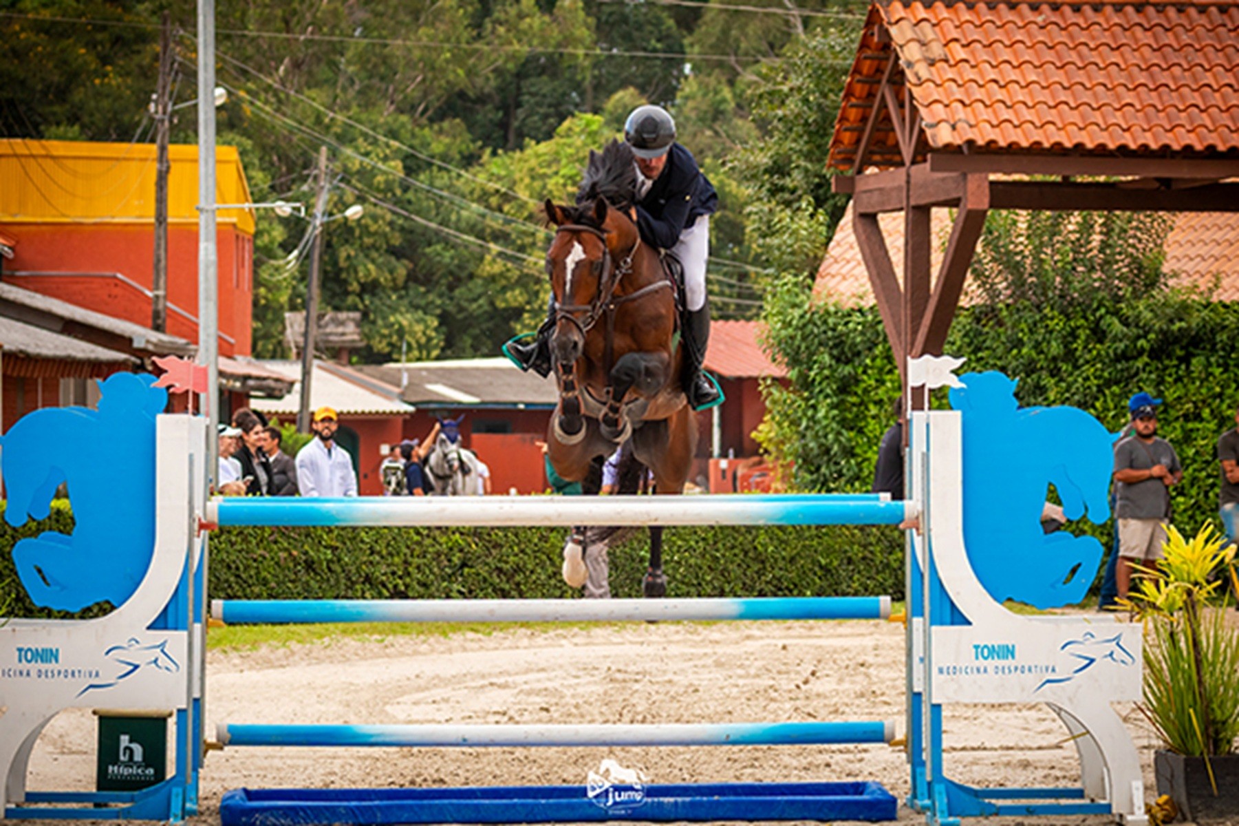 Campeonato Brasileiro de Saltos é disputado em Curitiba; veja a programação