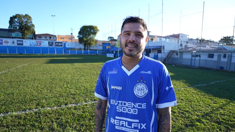 Parça de Neymar pela Seleção de base se reencontra na várzea e abre o jogo sobre carreira: “Escolhas”