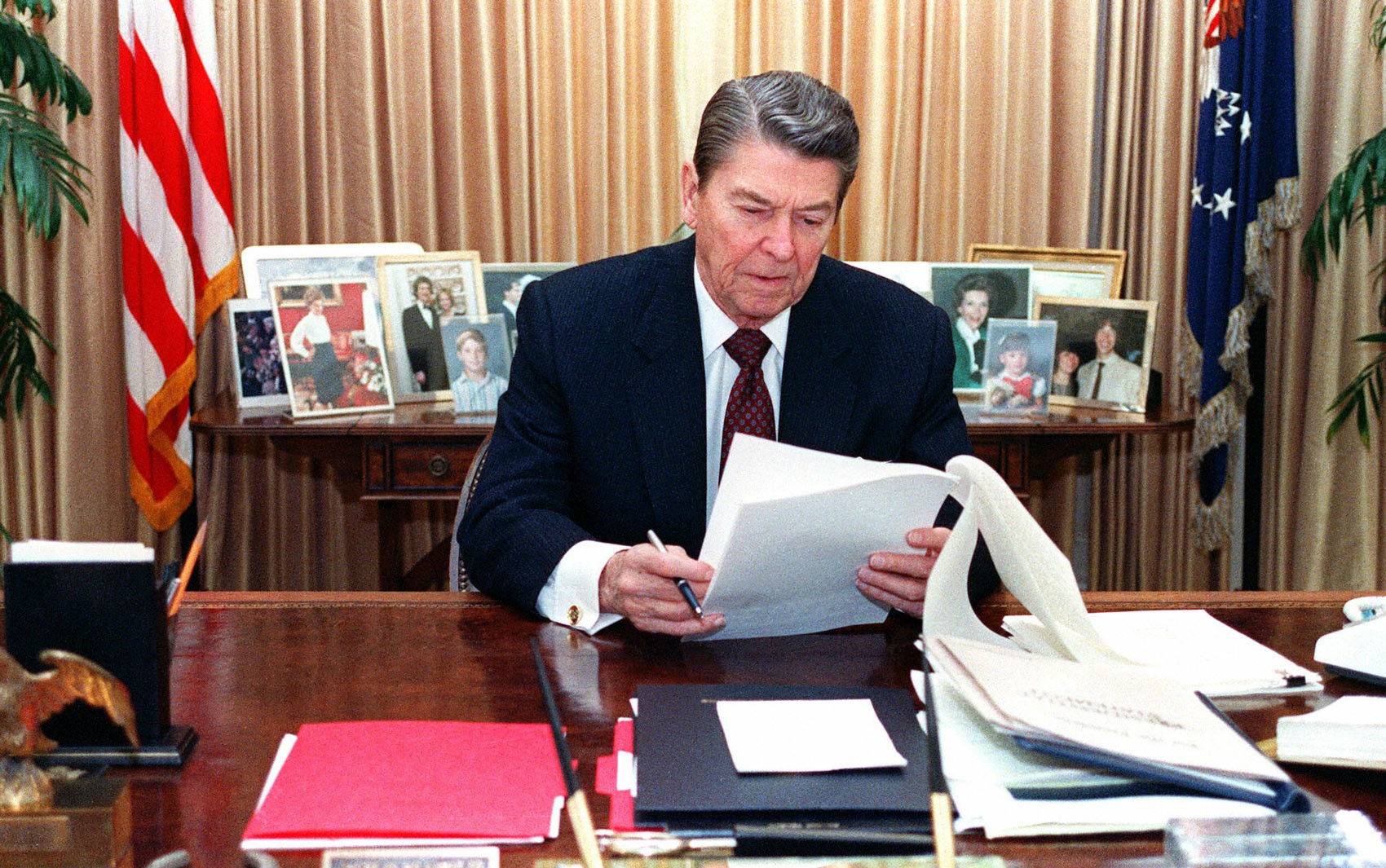 Campanha tenta reescrever o legado de Richard Nixon e reabilitar a imagem do 1º e único presidente a renunciar nos EUA