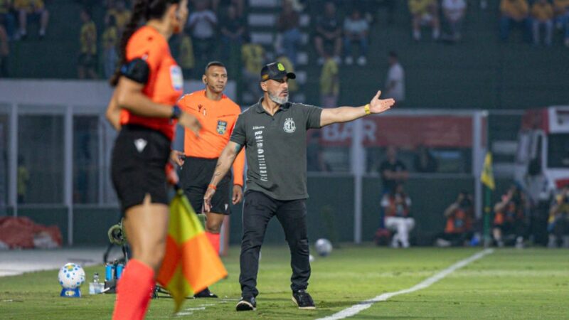 Guanaes defende modelo de jogo do Mirassol após gol sofrido em empate: “Erro é parte do processo”