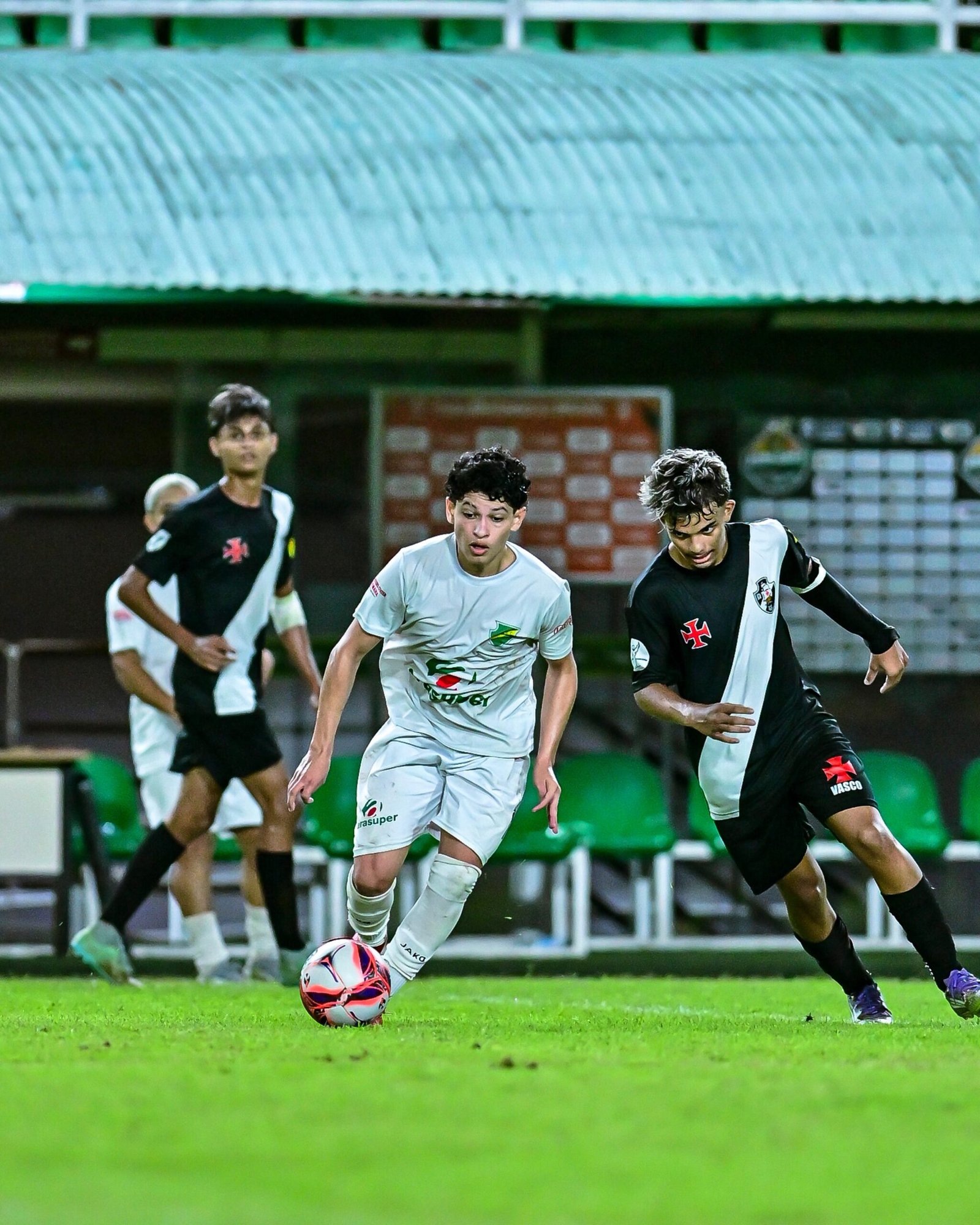 Náuas supera Vasco-AC, cola no G-4 e segue vivo por vaga nas semifinais do Acreano Sub-17