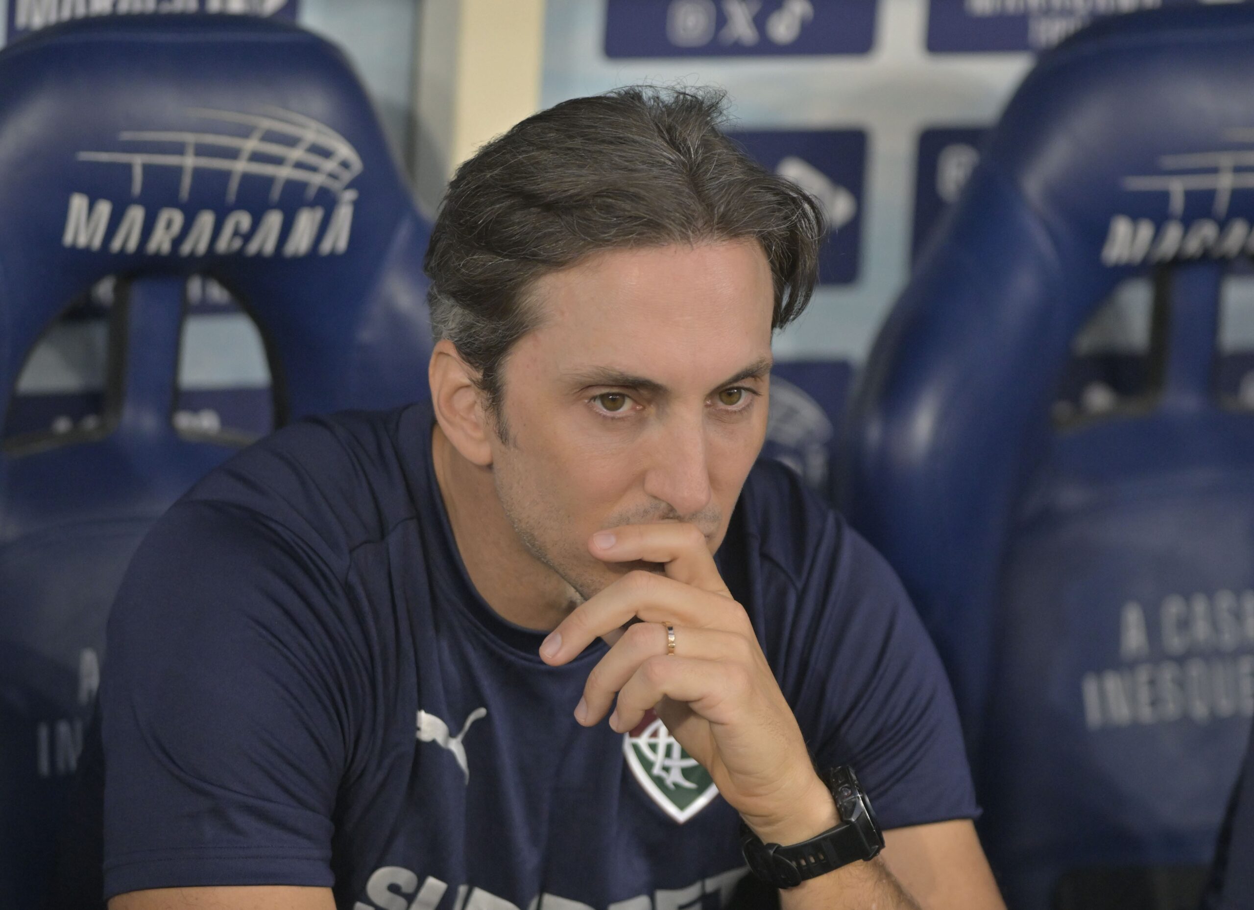 Zubeldía elogia defesa do Fluminense em meio a escassez de opções para a zaga na Copa do Brasil