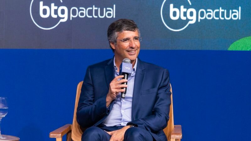 Em meio a negociações sobre tarifaço, André Esteves, do BTG, se reúne com Trump nos EUA