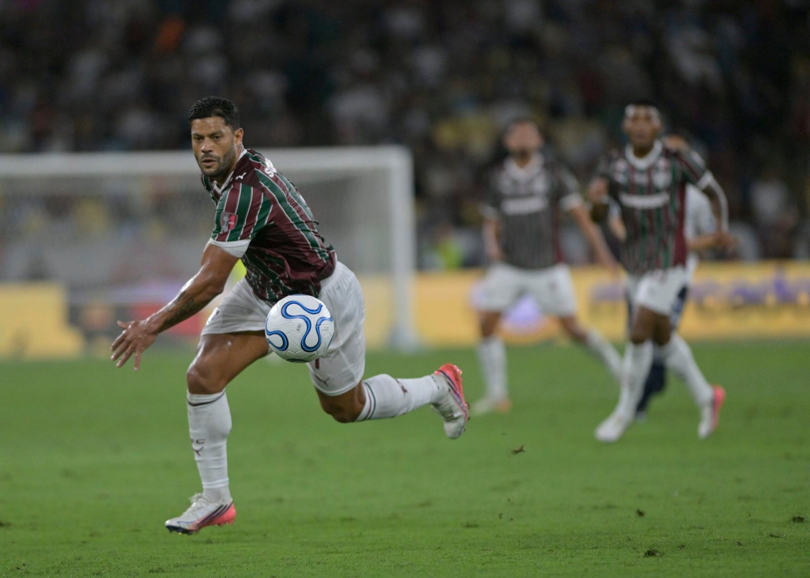 Hulk entende vaias da torcida e confia em melhora no Fluminense: “Não posso achar que não sou bom jogador”