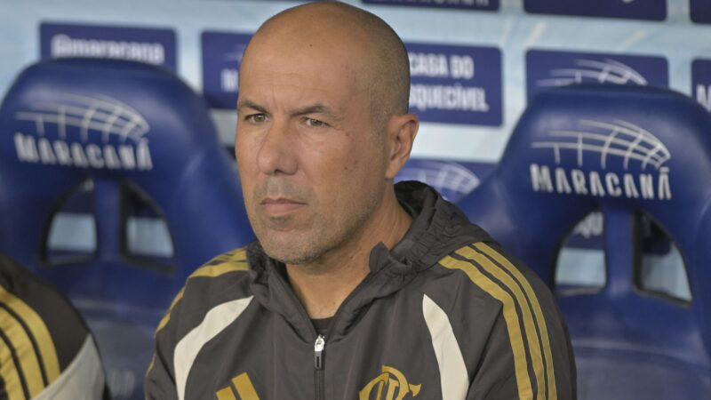 Jardim rebate críticos, cita Filipe Luís e projeta decisão do Flamengo na Libertadores