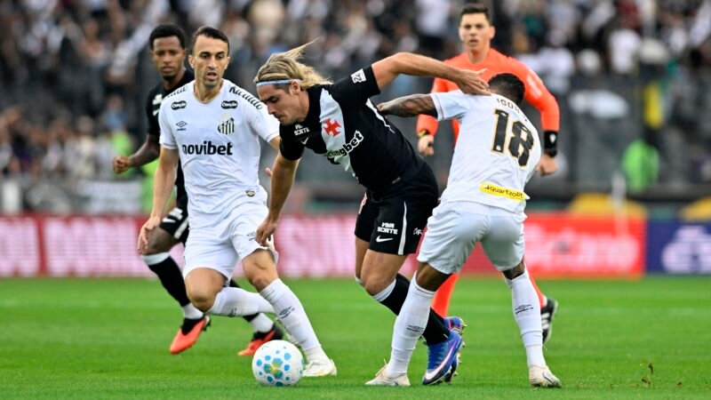 Gestão Pedrinho gasta quase R$ 200 milhões em atacantes, mas Vasco ainda vive crise de gols